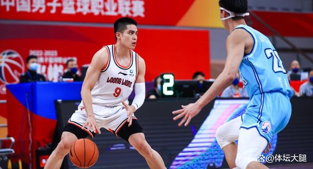 包含欧篮联冲刺阶段再迎强敌;广州队止住颓势;主帅态度:信心回归;训练强度明显提升的词条 包含欧篮联冲刺阶段再迎强敌;广州队止住颓势;主帅态度:信心回归;训练强度明显提升的词条