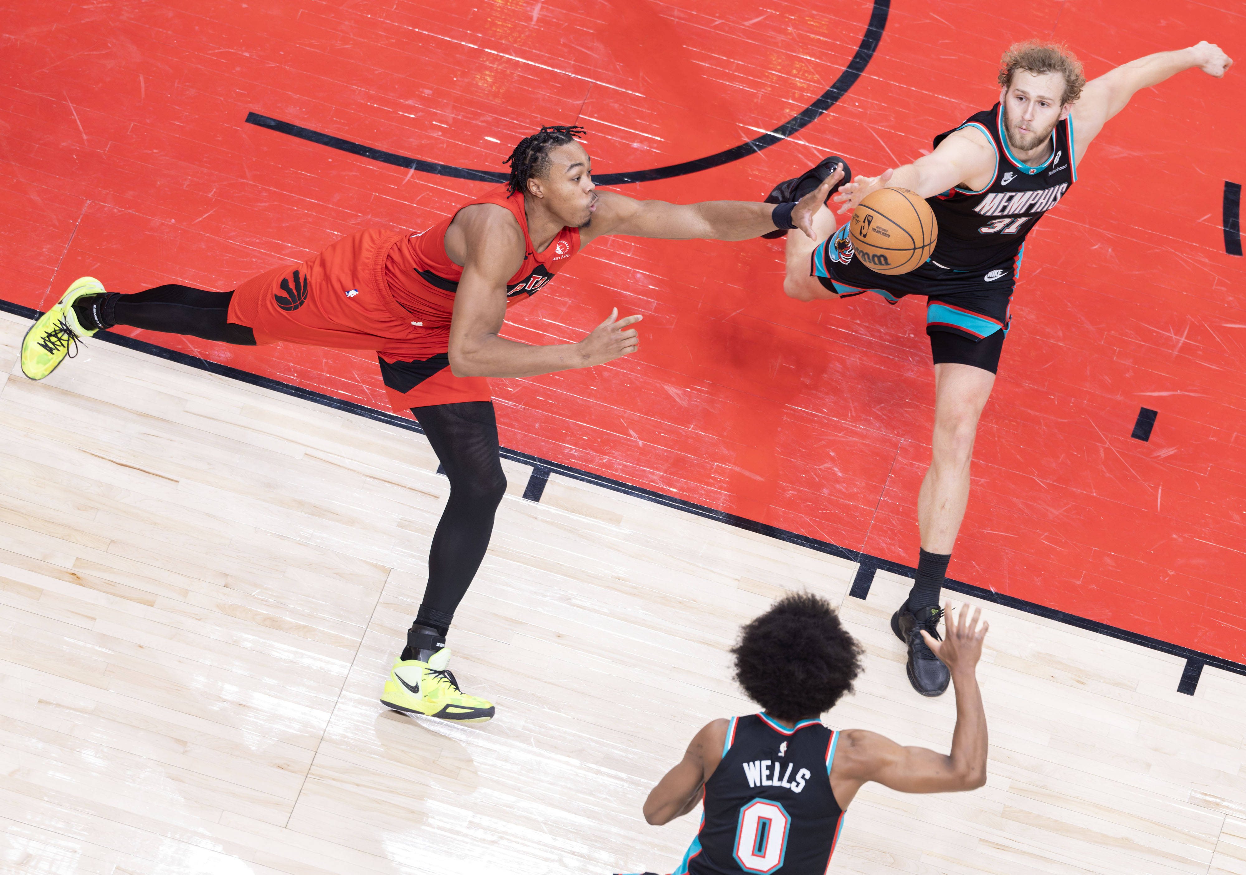 转折点！孟菲斯灰熊复出首秀；NBA常规赛冲刺阶段攻防权衡；管理层满意；心理建设被强调的简单介绍