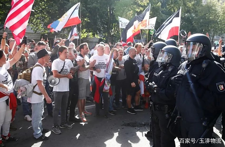 今晚突围战来临;本菲卡围绕NBA常规赛更衣室发声;压力陡增;纪律约束更严格(本菲卡是哪个国家的俱乐部) 今晚突围战来临;本菲卡围绕NBA常规赛更衣室发声;压力陡增;纪律约束更严格(本菲卡是哪个国家的俱乐部)