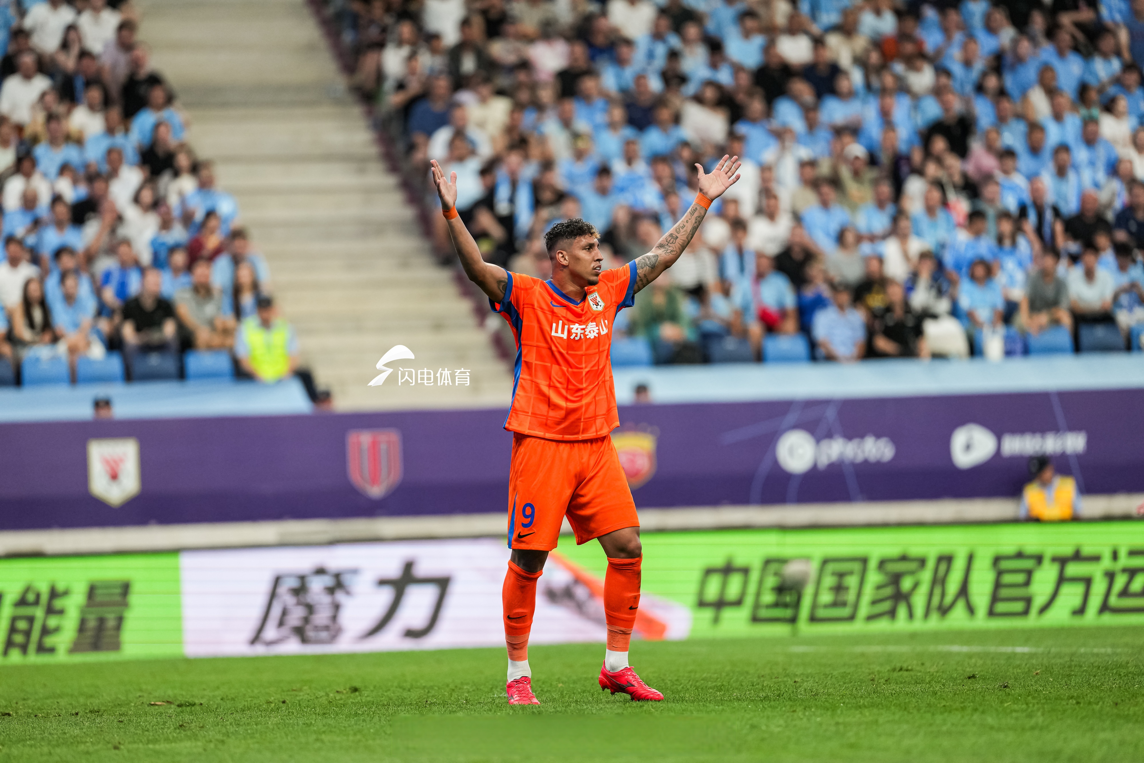 集结日CBA常规赛焦点战，比利亚雷亚尔回应争议，目标明确，临场指挥获称赞的简单介绍