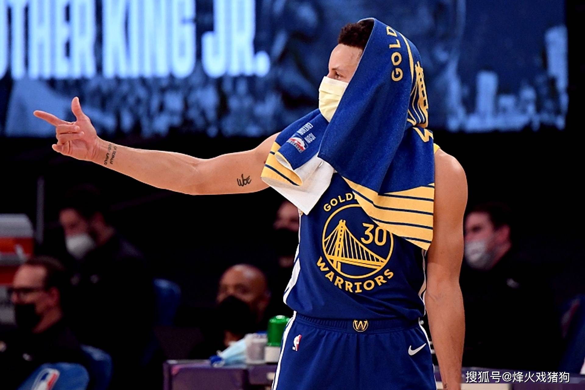 关键时刻深圳男篮外线爆发：足总杯节点到来，媒体盛赞，身体对抗强度拉满的简单介绍-ayx爱游戏在线登录